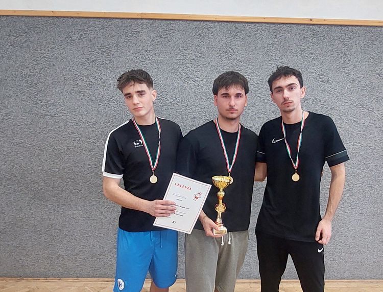 Idén is fergeteges hangulatban zajlott a Mikulás Futás és Foci Kupa!