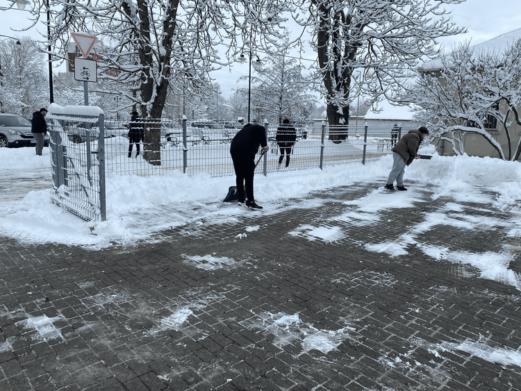 ❄️ Jó szolgálat, közösség, összefogás❄️